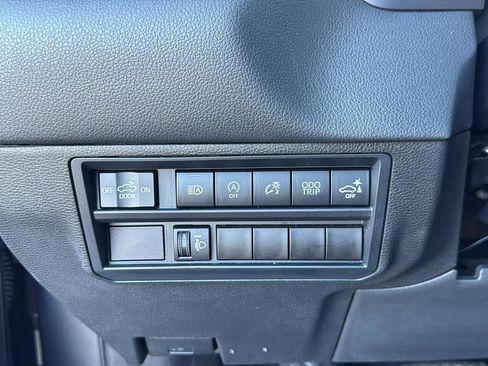 Used 2022 Toyota Tundra Limited image 12