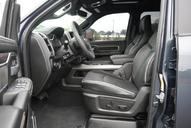 Used 2025 RAM 2500 Laramie w/ Night Edition AWD/4WD image 23