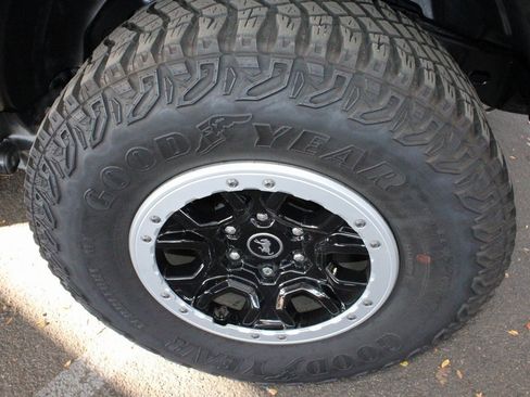 Used 2023 Ford Bronco Badlands w/ Sasquatch Package image 57