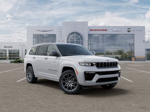 New 2026 Jeep Grand Cherokee L Summit image 5