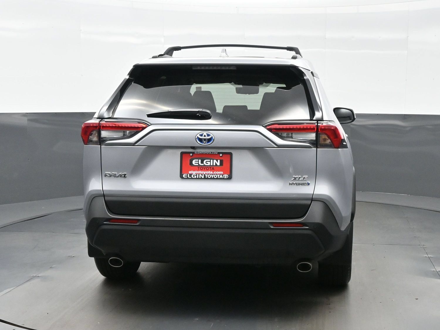 Used 2024 Toyota RAV4 XLE Premium w/ Weather Package AWD/4WD image 5