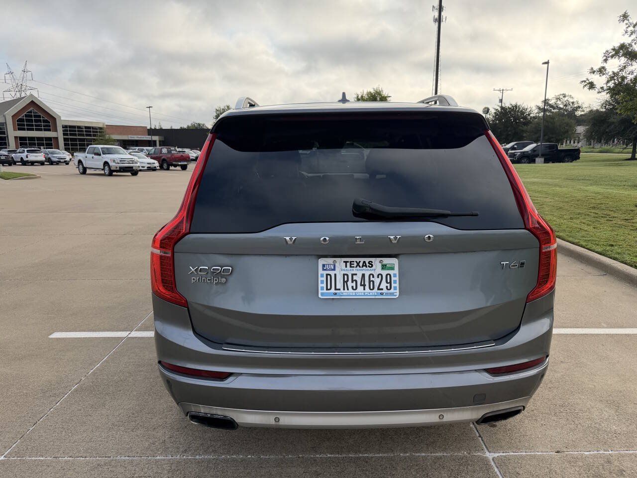 Used 2018 Volvo XC90 T6 Momentum w/ Convenience Package AWD/4WD image 26