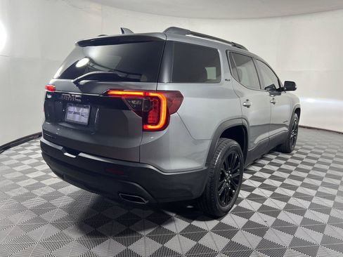 Used 2023 GMC Acadia SLT w/ Elevation Edition FWD image 7