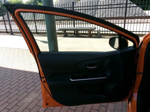 Used 2015 Toyota Prius C Three FWD image 9