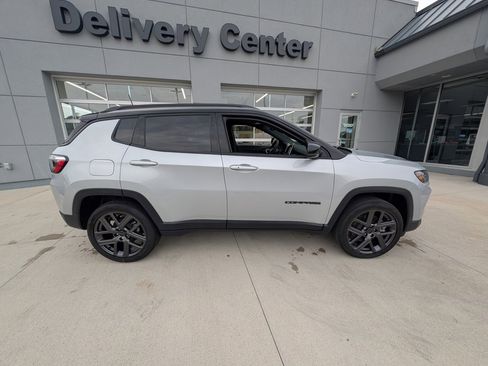 New 2025 Jeep Compass Limited w/ Sun & Sound Group image 4