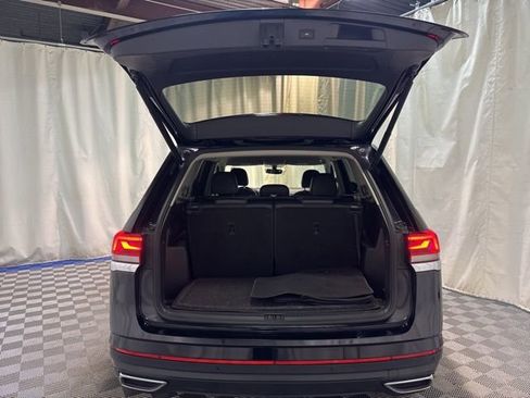 Certified 2021 Volkswagen Atlas SE image 40