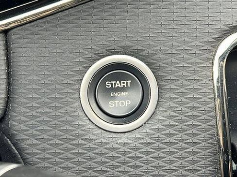 Used 2023 Land Rover Range Rover Evoque R-Dynamic S image 26