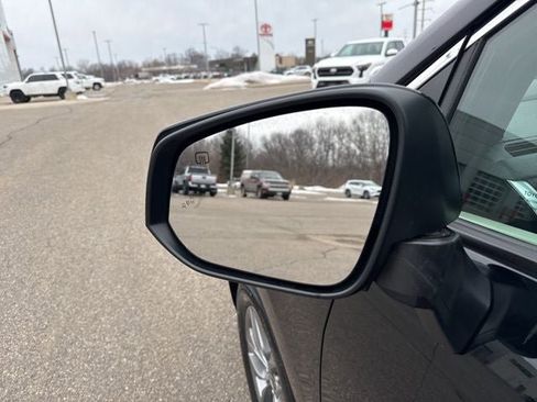 Certified 2024 Toyota Sienna XLE image 7