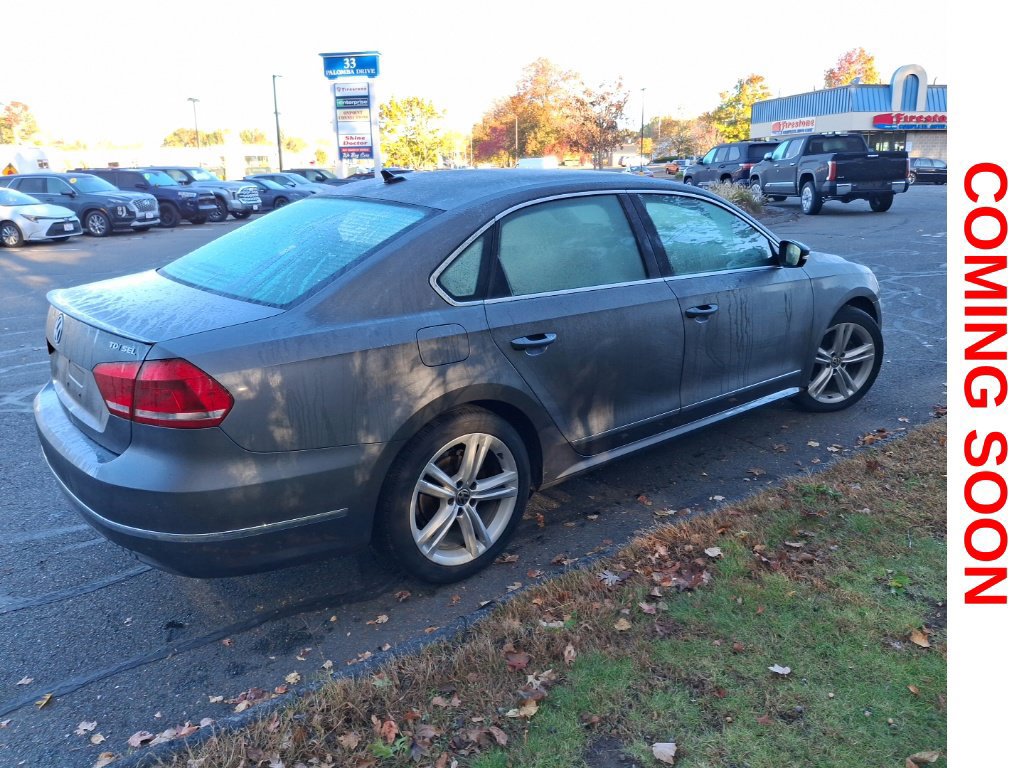 Used 2013 Volkswagen Passat TDI SEL Premium FWD image 5