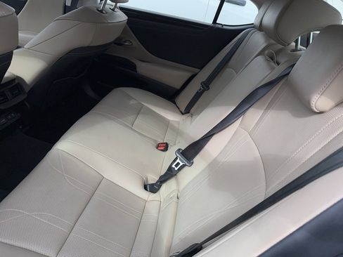 Used 2019 Lexus ES 350 350 image 3