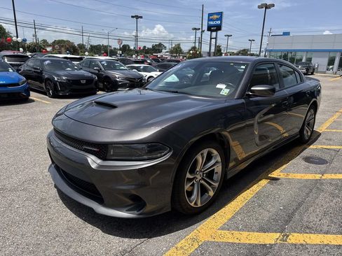 Used 2022 Dodge Charger R/T RWD image 4