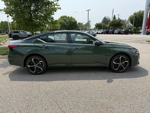 New 2026 Nissan Altima 2.5 SR AWD/4WD image 4