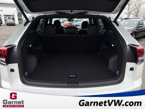 Used 2024 Volkswagen Atlas Cross Sport SEL R-Line image 24