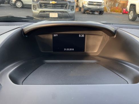 Used 2018 Ford Escape SE image 13