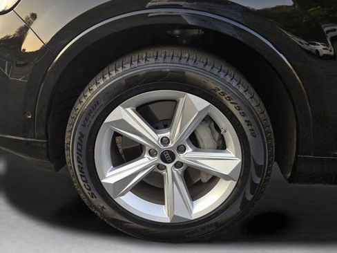 Used 2025 Audi Q7 3.0T Premium w/ Convenience Package AWD/4WD image 35