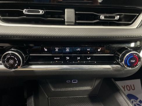 Certified 2026 Chevrolet Equinox LT AWD/4WD image 19