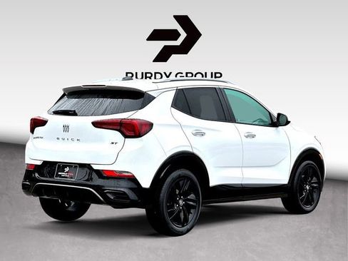 Used 2024 Buick Encore GX Sport Touring image 8