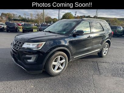 Used 2017 Ford Explorer XLT
