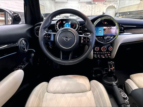 Used 2024 MINI Cooper S FWD image 8