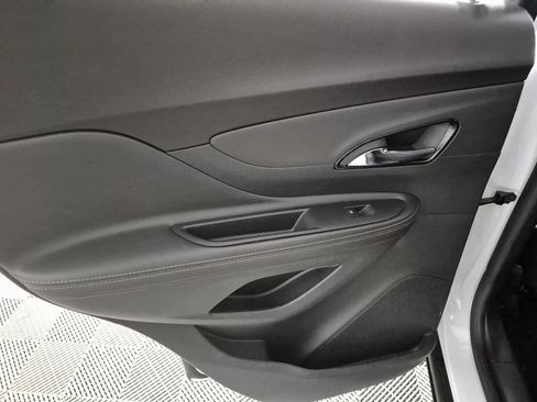 Certified 2020 Buick Encore Preferred image 23