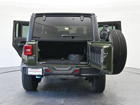 Used 2023 Jeep Wrangler Unlimited Sahara w/ Cold Weather Group AWD/4WD image 36