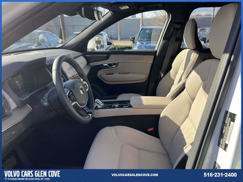 Used 2026 Volvo XC90 B6 Plus w/ Protection Package Premier image 15