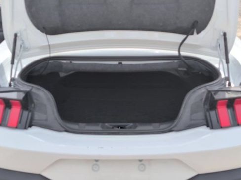 Used 2025 Ford Mustang Premium RWD image 27