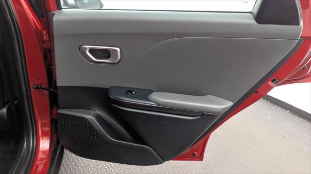 Used 2025 Kia K4 FWD image 19