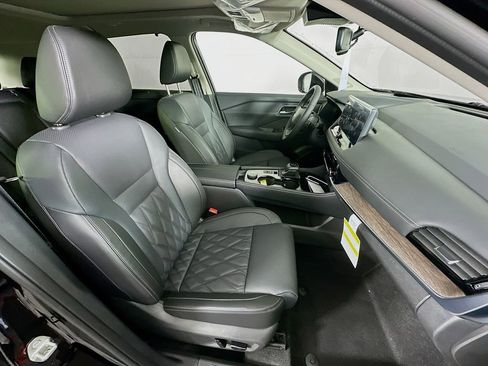 New 2026 Nissan Rogue Platinum w/ Platinum Premium Package image 37