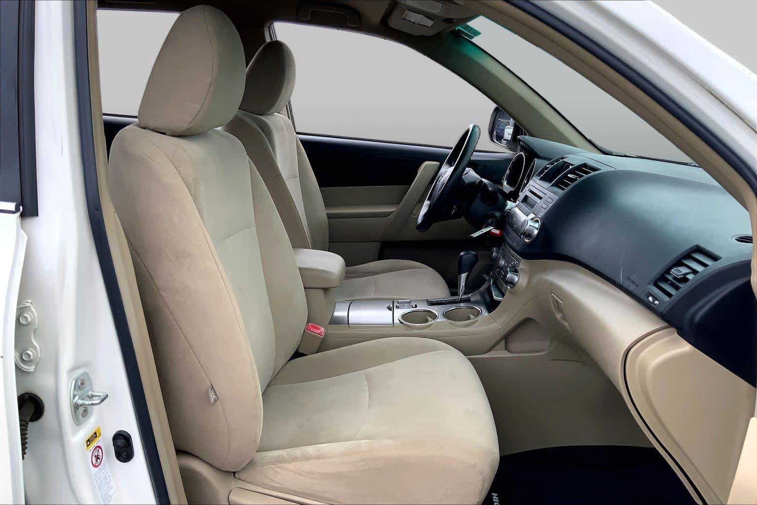 Used 2012 Toyota Highlander FWD image 9
