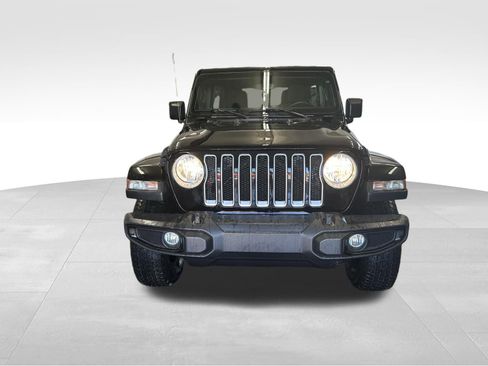 Used 2021 Jeep Wrangler Unlimited Sahara w/ Uconnect 4C Nav & Sound Group AWD/4WD image 9