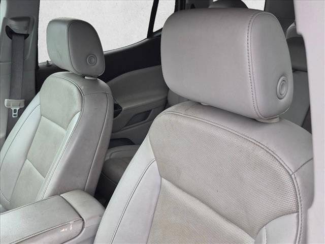 Used 2023 GMC Acadia SLT AWD/4WD image 13