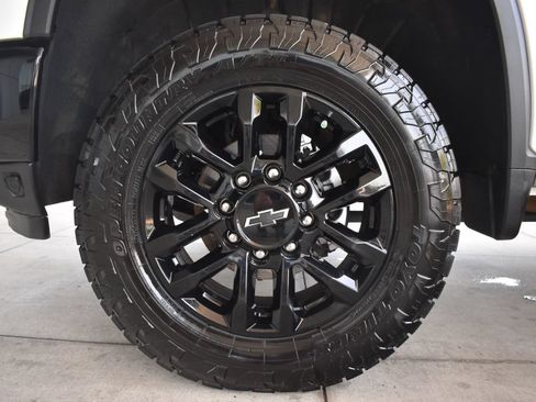 Used 2026 Chevrolet Silverado 2500 LT w/ Trail Boss Package AWD/4WD image 14
