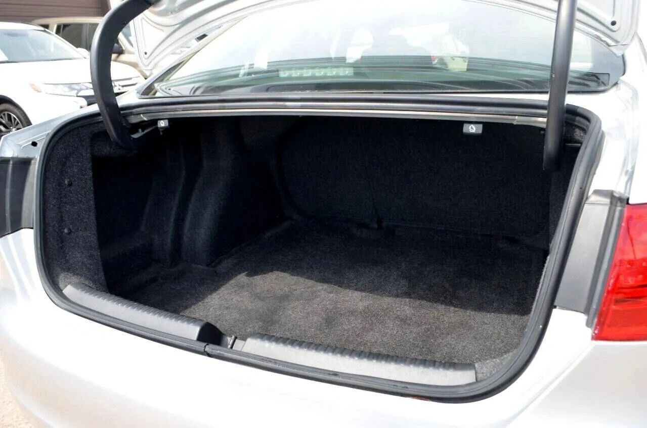 Used 2014 Volkswagen Jetta S FWD image 41