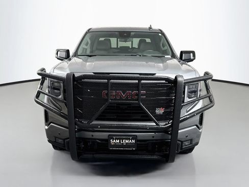 Used 2025 GMC Sierra 1500 Elevation w/ Elevation Premium Package AWD/4WD image 2