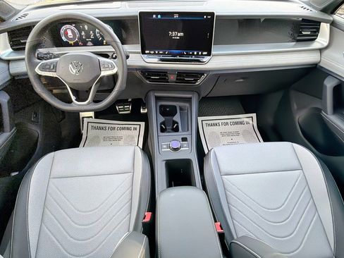 New 2026 Volkswagen Tiguan SE R-Line FWD image 16