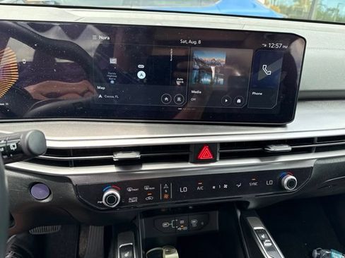 Certified 2025 Kia Sorento S w/ Panoramic Sunroof Package FWD image 12