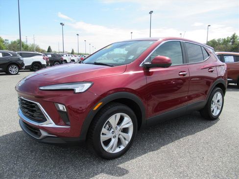 Used 2024 Buick Encore GX Preferred w/ Advanced Technology Package image 3