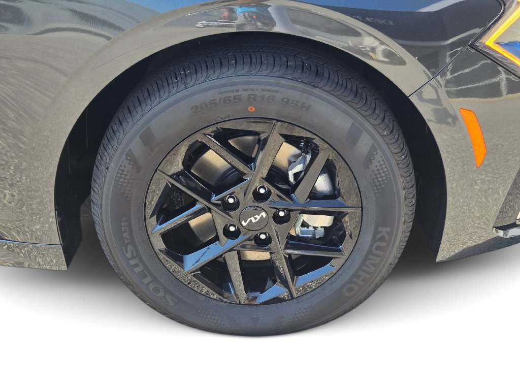 New 2026 Kia K5 LXS FWD image 6