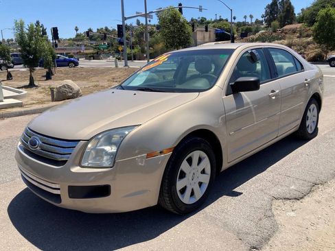 Used 2006 Ford Fusion S FWD image 3