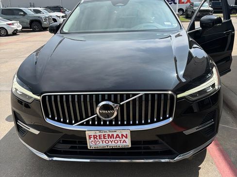 Used 2023 Volvo XC60 B5 Plus w/ Protection Package Premier AWD/4WD image 4