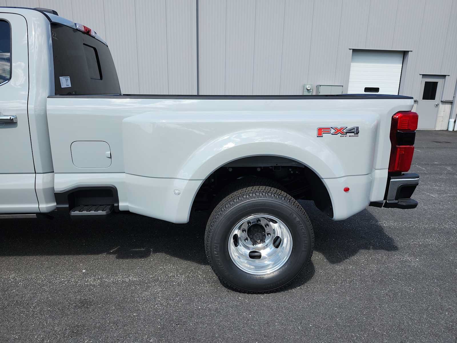 New 2026 Ford F350 Lariat w/ Lariat Ultimate Package AWD/4WD image 16