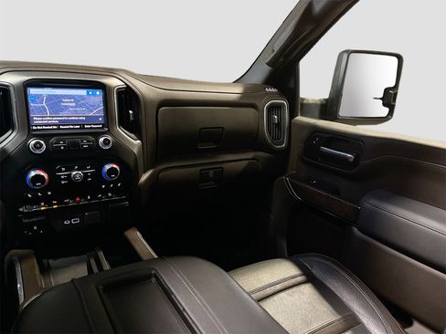 Used 2020 GMC Sierra 2500 Denali w/ Denali Ultimate Package image 25