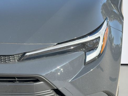 Used 2024 Toyota Corolla LE image 9