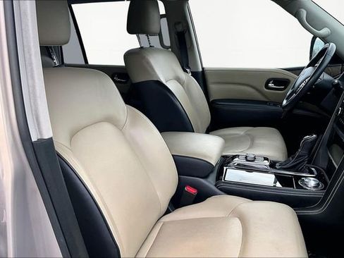 Used 2024 INFINITI QX80 Premium Select w/ Cargo Package image 21