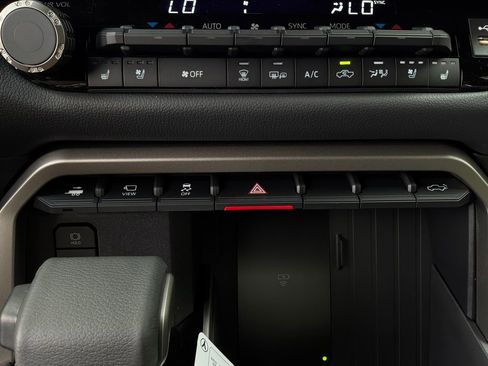 New 2026 Toyota Tundra Limited AWD/4WD image 27