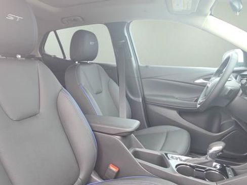New 2026 Buick Encore GX Sport Touring FWD image 18