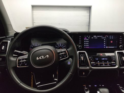 Used 2023 Kia Sorento S FWD image 22