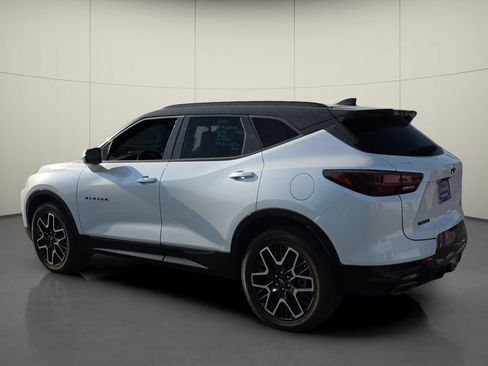 Used 2023 Chevrolet Blazer RS w/ Driver Confidence II Package FWD image 6
