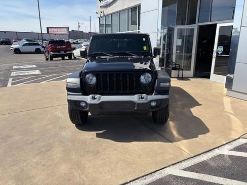 Used 2018 Jeep Wrangler Sport image 9